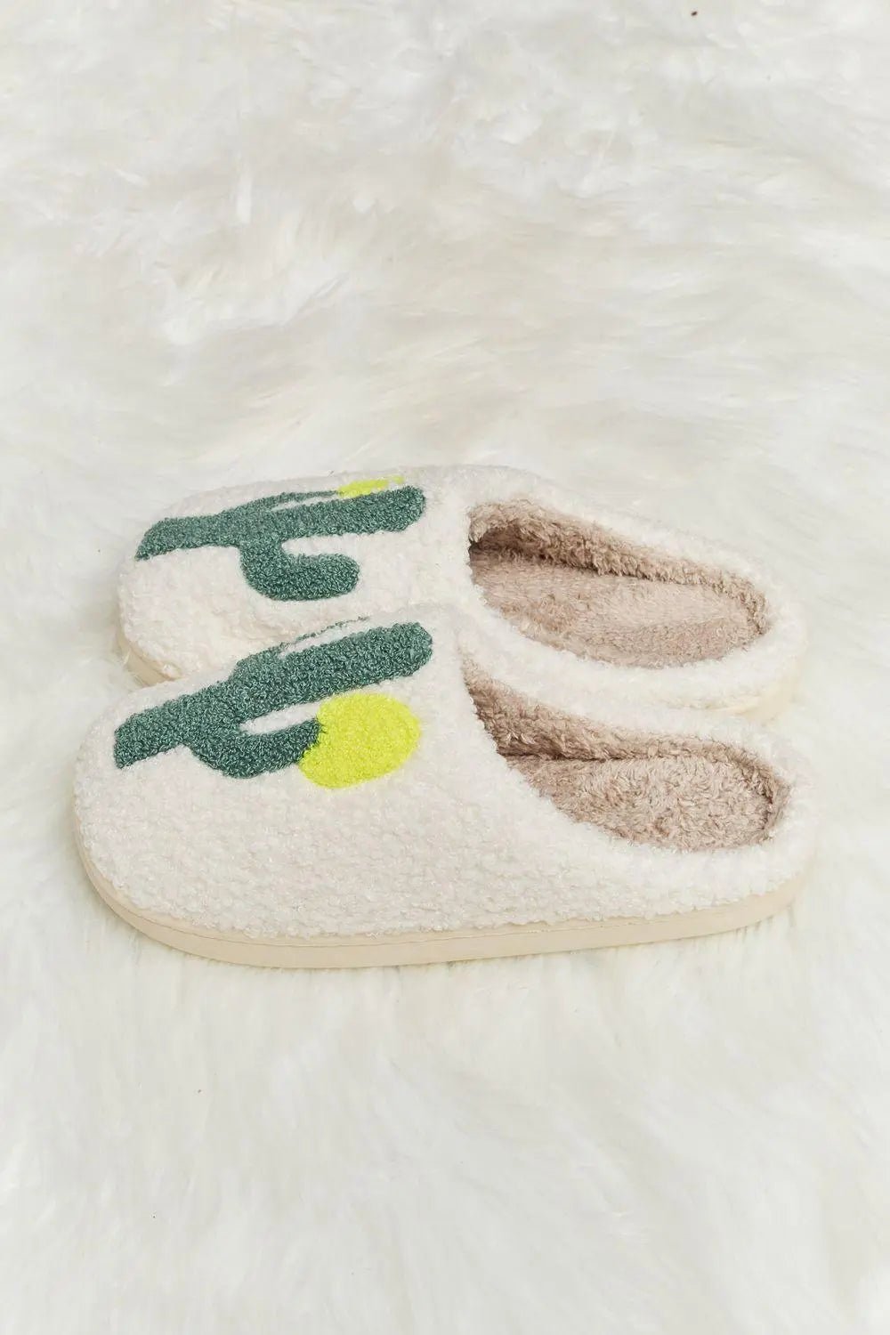 Melody Cactus Plush Slide Slippers - Sweet Wildflower Boutique