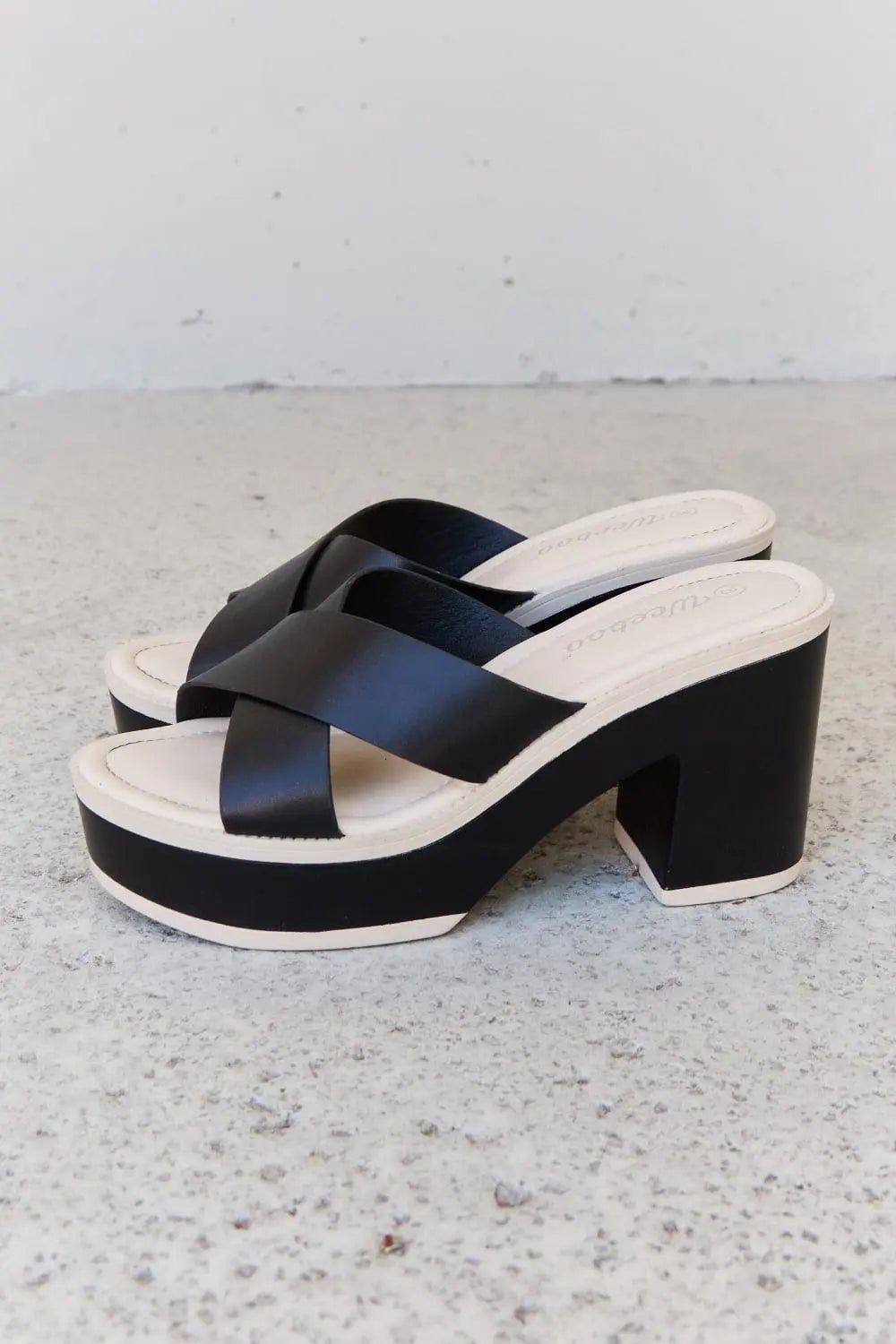 Weeboo Cherish The Moments Contrast Platform Sandals in Black - Sweet Wildflower Boutique