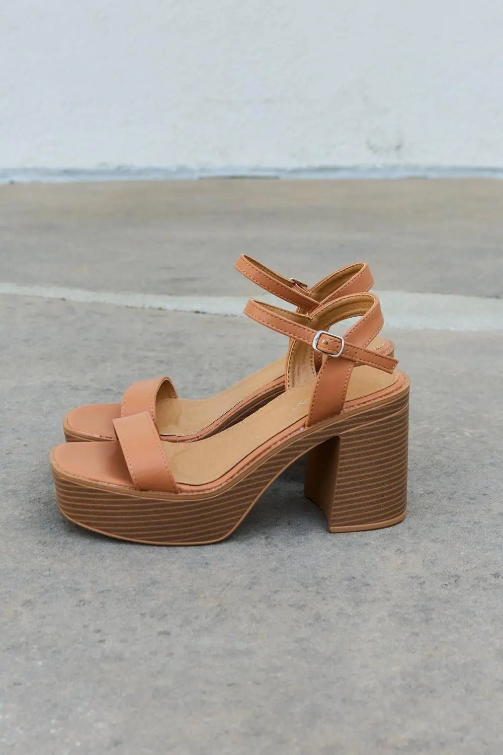 Weeboo Feel It Platform Heel Sandals - Sweet Wildflower Boutique